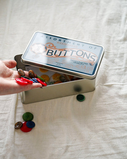 Button Tin